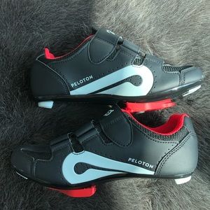 Women’s Peloton cycling shoes